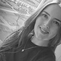 Hondenoppas Almere: Esmee