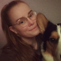 Hondenoppas Losdorp: Sanne